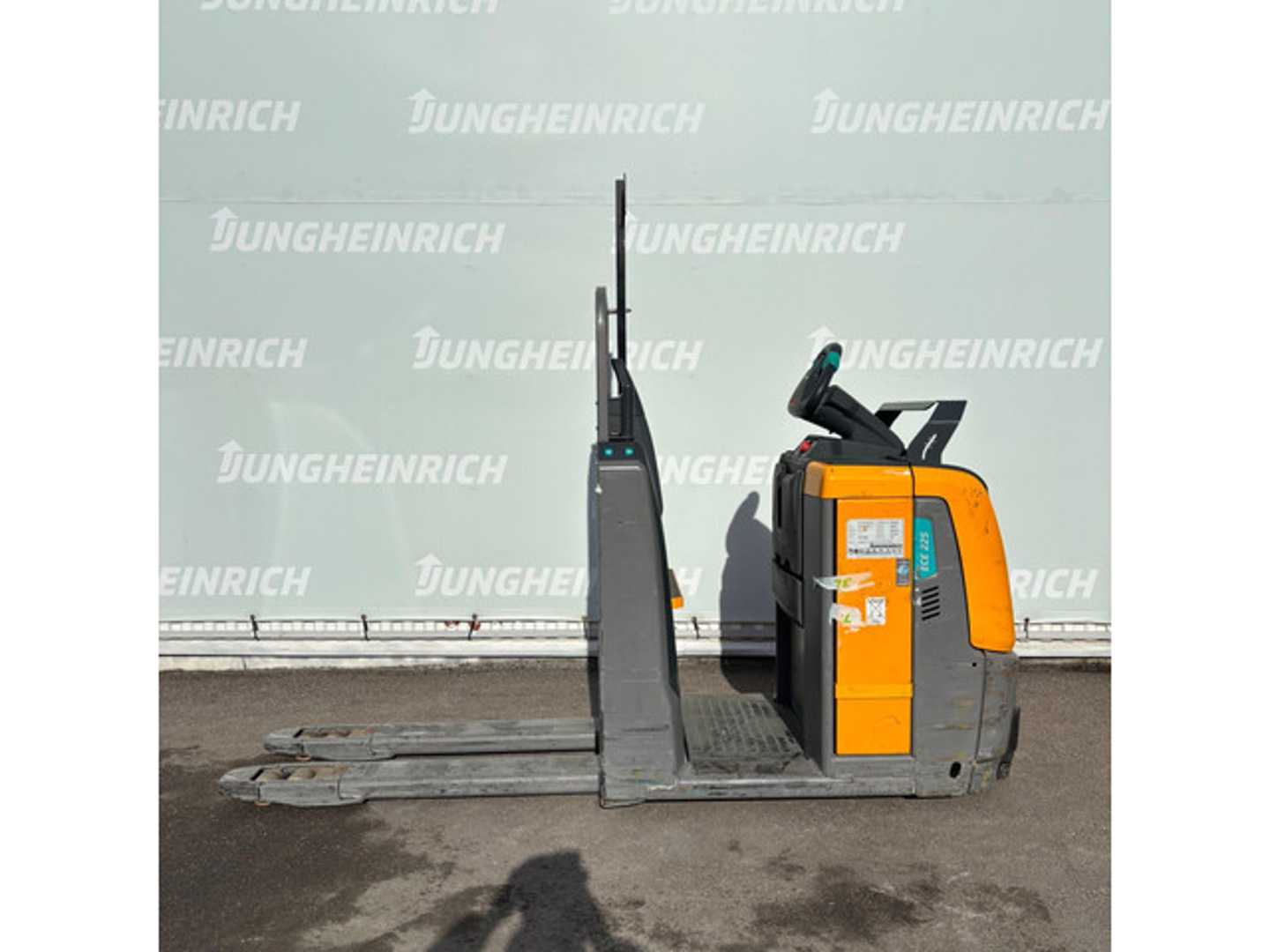 Muletto usato JUNGHEINRICH ECE 225 1150 -> 1450 ELEKTRO NIEDERHUBKOMMISSIONIERER (13034772)
