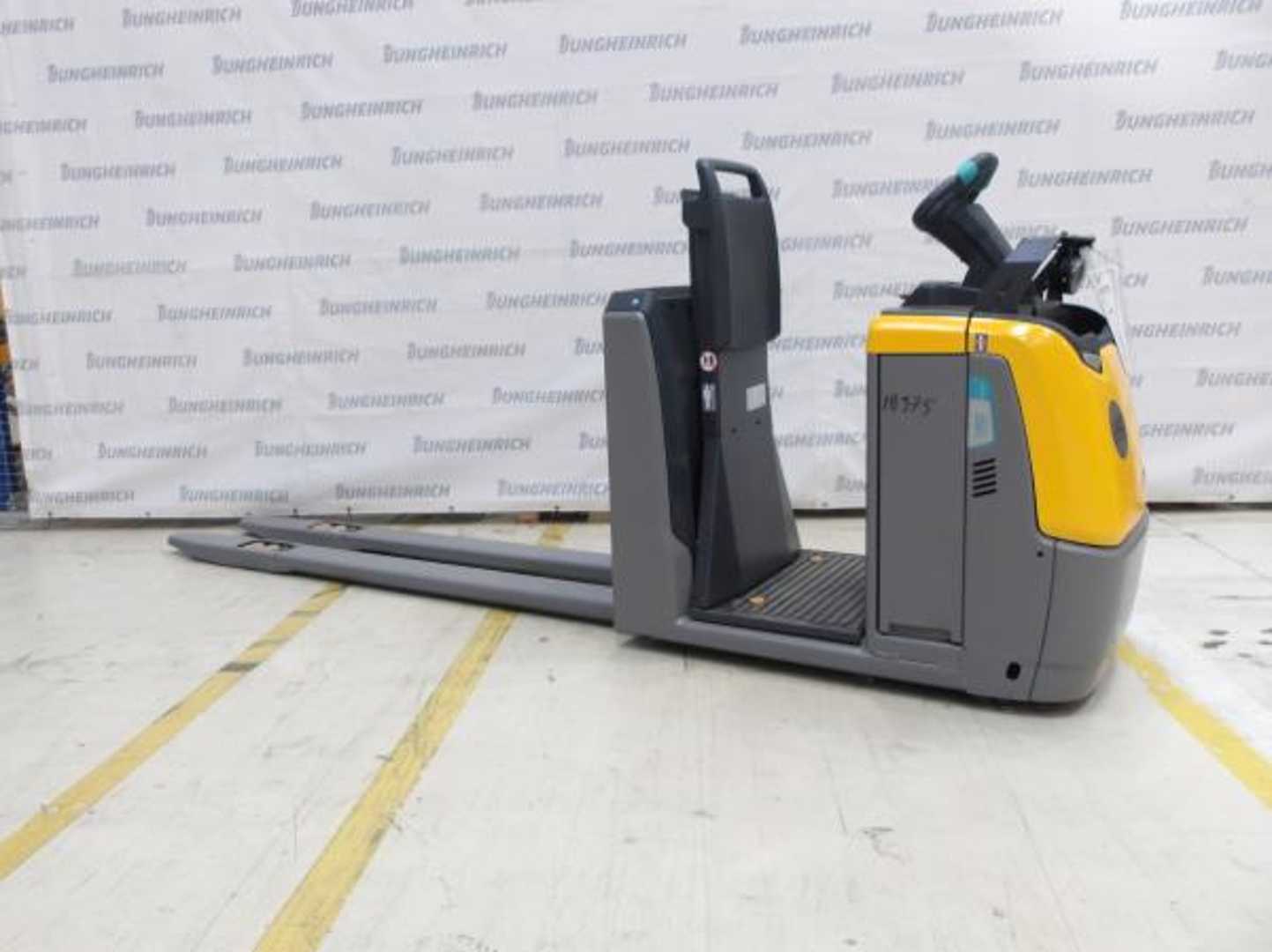 Muletto usato JUNGHEINRICH ECE 225 Li HP 240-54 ELEKTRO NIEDERHUBWAGENFAHRERSTAND (13072911)