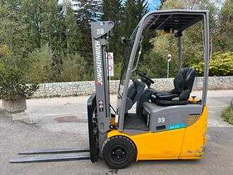 Muletto usato JUNGHEINRICH EFG 110 - 300ZT ELEKTRO DREIRADFRONTSTAPLER (13072418)