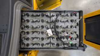 Muletto usato JUNGHEINRICH EFG 215 G115-330ZZ ELEKTRO DREIRADFRONTSTAPLER (13070490)