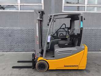 Muletto usato JUNGHEINRICH EFG 216 Baujahr 2020 / Stunden 13375 HH 4,80M ELEKTRO DREIRADFRONTSTAPLER (13074499)