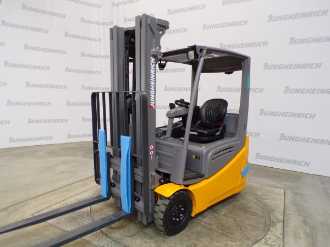 Muletto usato JUNGHEINRICH EFG 216k MP GE 115-464 DZ ELEKTRO VIERRADFRONTSTAPLER (12941622) backdrop