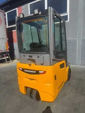 Muletto usato JUNGHEINRICH EFG 218 Baujahr 2021 / Stunden 5991 HH 4400 ELEKTRO DREIRADFRONTSTAPLER (13067901)