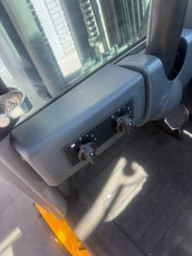 Muletto usato JUNGHEINRICH EFG 218 Baujahr 2021 / Stunden 5991 HH 4400 ELEKTRO DREIRADFRONTSTAPLER (13067901)