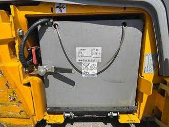 Muletto usato JUNGHEINRICH EFG 218k - 600DZ ELEKTRO DREIRADFRONTSTAPLER (13060841)