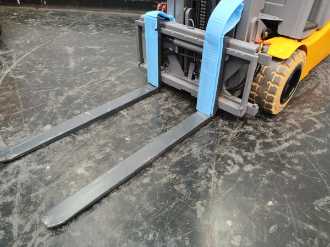 Muletto usato JUNGHEINRICH EFG 218k LI SP G+E 115 500 DZ ELEKTRO VIERRADFRONTSTAPLER (13073532)