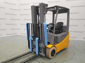 Muletto usato JUNGHEINRICH EFG 218k SP GE 115-425 DZ ELEKTRO VIERRADFRONTSTAPLER (13043152) backdrop