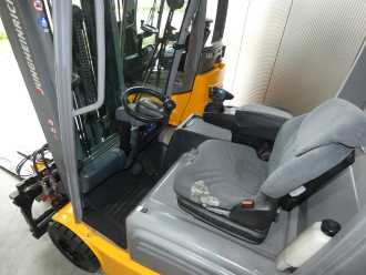 Muletto usato JUNGHEINRICH EFG 220 ELEKTRO DREIRADFRONTSTAPLER (13076006)