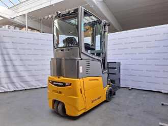 Muletto usato JUNGHEINRICH EFG 220 MP 600 DZ ELEKTRO VIERRADFRONTSTAPLER (13035534) backdrop