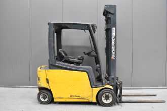 Muletto usato JUNGHEINRICH EFG 320 /57552/ ELEKTRO VIERRADFRONTSTAPLER (13041112)