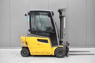 Muletto usato JUNGHEINRICH EFG 320 /58984/ ELEKTRO VIERRADFRONTSTAPLER (13070622)