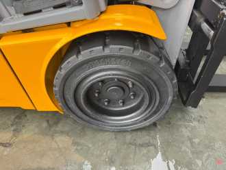 Muletto usato JUNGHEINRICH EFG 320 Baujahr 2017 Stunden 1629 HH 4640 ELEKTRO VIERRADFRONTSTAPLER (13071045)