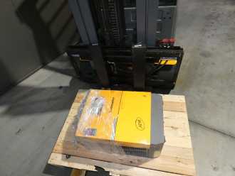 Muletto usato JUNGHEINRICH EFG 320 ELEKTRO VIERRADFRONTSTAPLER (13076079)