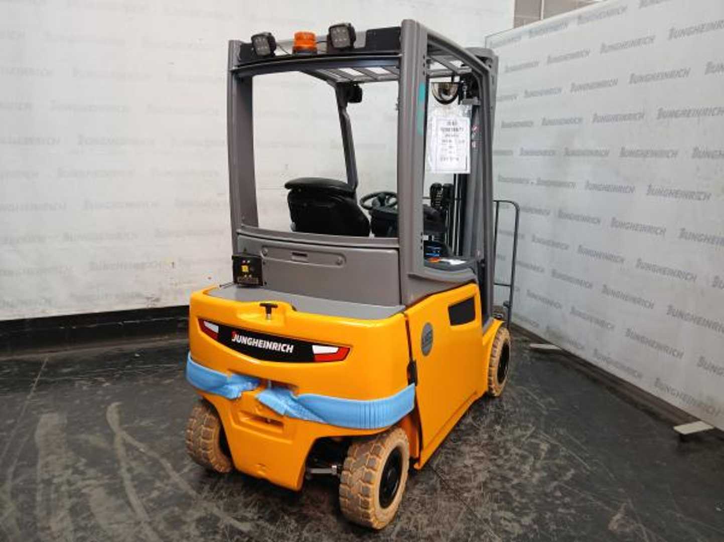 Muletto usato JUNGHEINRICH EFG 320 Li SP GE 115 480 DZ ELEKTRO VIERRADFRONTSTAPLER (13068755)