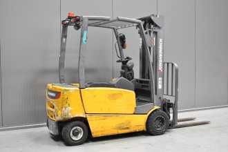 Muletto usato JUNGHEINRICH EFG 320 N /49970/ ELEKTRO VIERRADFRONTSTAPLER (12992510)