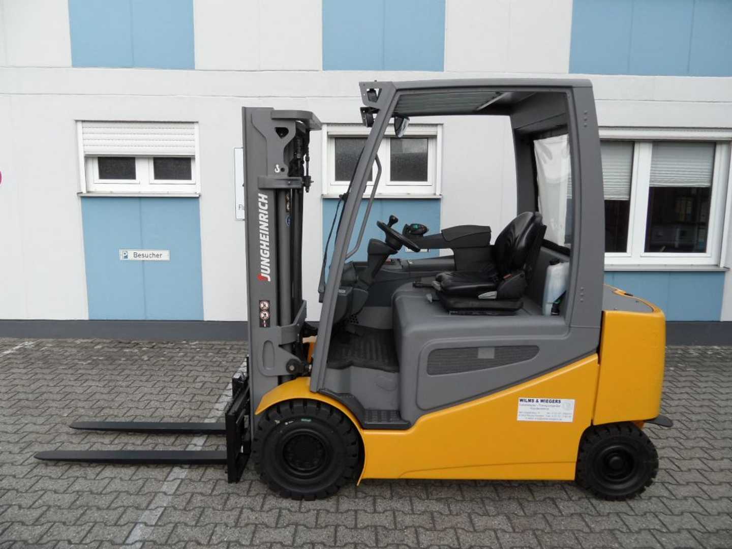 Muletto usato JUNGHEINRICH EFG 425 - Freisichtmast - 4. Funktion ELEKTRO VIERRADFRONTSTAPLER (13032854)
