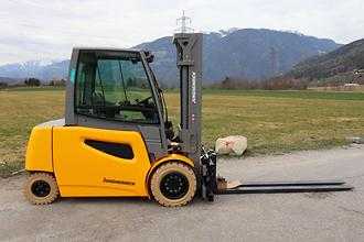 Muletto usato JUNGHEINRICH EFG 550 ELEKTRO VIERRADFRONTSTAPLER (13071439)
