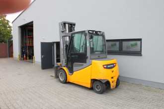 Muletto usato JUNGHEINRICH EFG 550 G 115 650DZ ELEKTRO VIERRADFRONTSTAPLER (13074244)