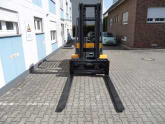 Muletto usato JUNGHEINRICH EFG 550 - Zinkenverstellgerät mit 2 m Gabeln ELEKTRO VIERRADFRONTSTAPLER (13065163)