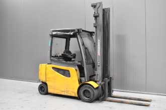 Muletto usato JUNGHEINRICH EFG S 30 /58234/ ELEKTRO VIERRADFRONTSTAPLER (13056764) backdrop