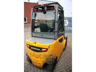 Muletto usato JUNGHEINRICH EFG S30 ELEKTRO VIERRADFRONTSTAPLER (13041275)