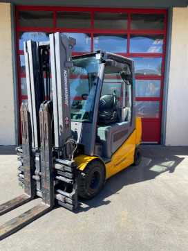 Muletto usato JUNGHEINRICH EFG S30 ELEKTRO VIERRADFRONTSTAPLER (13043239) backdrop