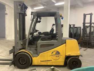 Muletto usato JUNGHEINRICH EFG S50 ELEKTRO VIERRADFRONTSTAPLER (13014067)