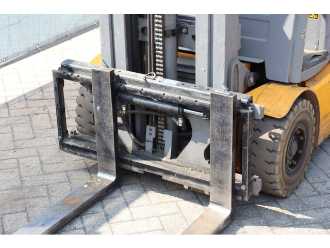 Muletto usato JUNGHEINRICH EFG215 ELEKTRO VIERRADFRONTSTAPLER (13064291)