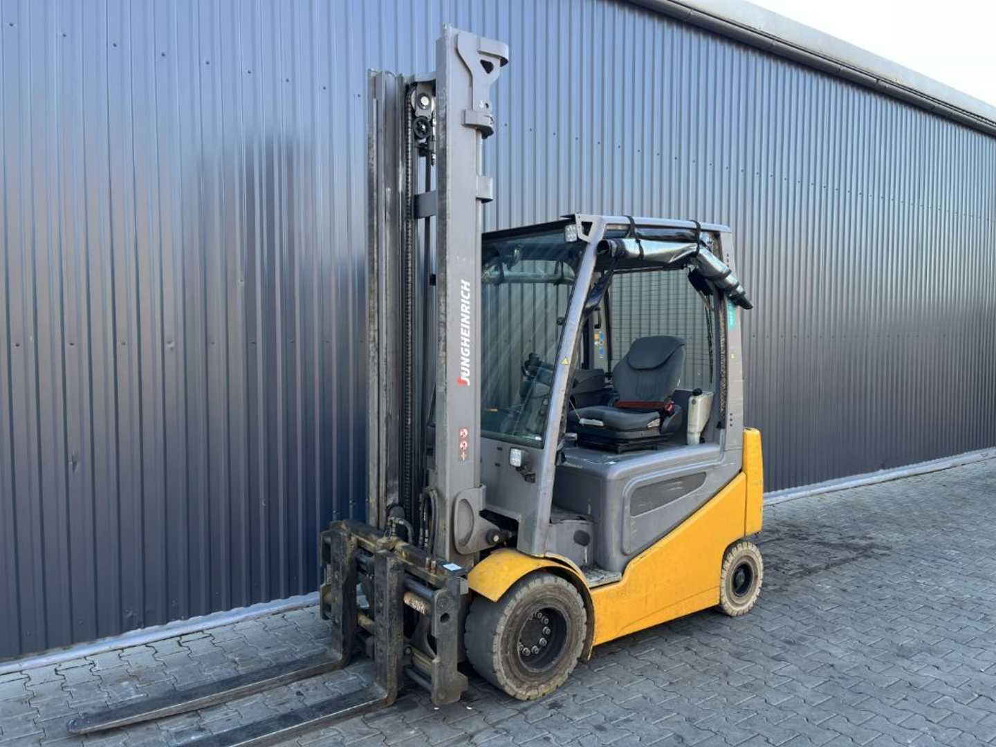 Muletto usato JUNGHEINRICH EFG430k ELEKTRO VIERRADFRONTSTAPLER (13070462)