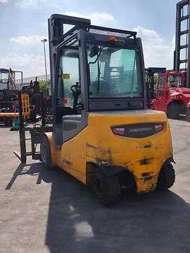 Muletto usato JUNGHEINRICH EFG550S ELEKTRO VIERRADFRONTSTAPLER (13043216)