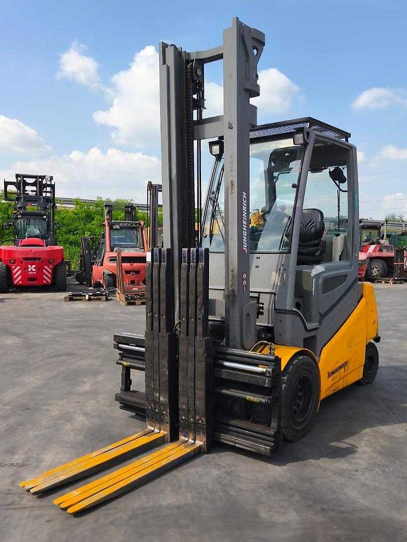 Muletto usato JUNGHEINRICH EFG550S ELEKTRO VIERRADFRONTSTAPLER (13043515)