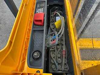 Muletto usato JUNGHEINRICH EJC 110 - 250ZT ELEKTRO HOCHHUBWAGENDEICHSEL (13067430)