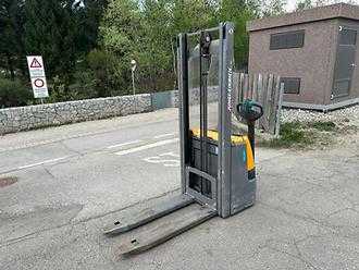 Muletto usato JUNGHEINRICH EJC 110 - 320ZT ELEKTRO HOCHHUBWAGENDEICHSEL (13039201)