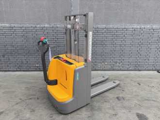 Muletto usato JUNGHEINRICH EJC 110 Baujahr 2020 HH 2,5 M/ TOP ZUSTAND ELEKTRO HOCHHUBWAGENDEICHSEL (13074911)