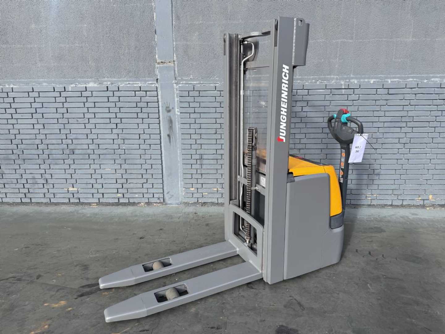 Muletto usato JUNGHEINRICH EJC 214 Baujahr 2015 HH 2900 / Akku 2021 / Freihub ELEKTRO HOCHHUBWAGENDEICHSEL (13075703)