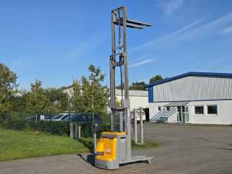 Muletto usato JUNGHEINRICH EJC214 ELEKTRO HOCHHUBWAGENDEICHSEL (13072159)