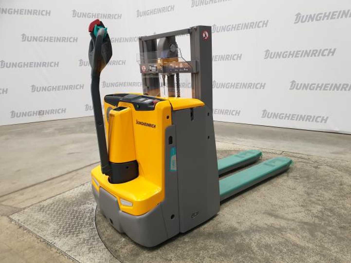 Muletto usato JUNGHEINRICH EJD 120 Li 119-166 ZT 4-Star ELEKTRO HOCHHUBWAGENDEICHSEL (13054677)