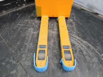 Muletto usato JUNGHEINRICH EJE 114 24 115 54 ELEKTRO NIEDERHUBWAGENDEICHSEL (13062417)