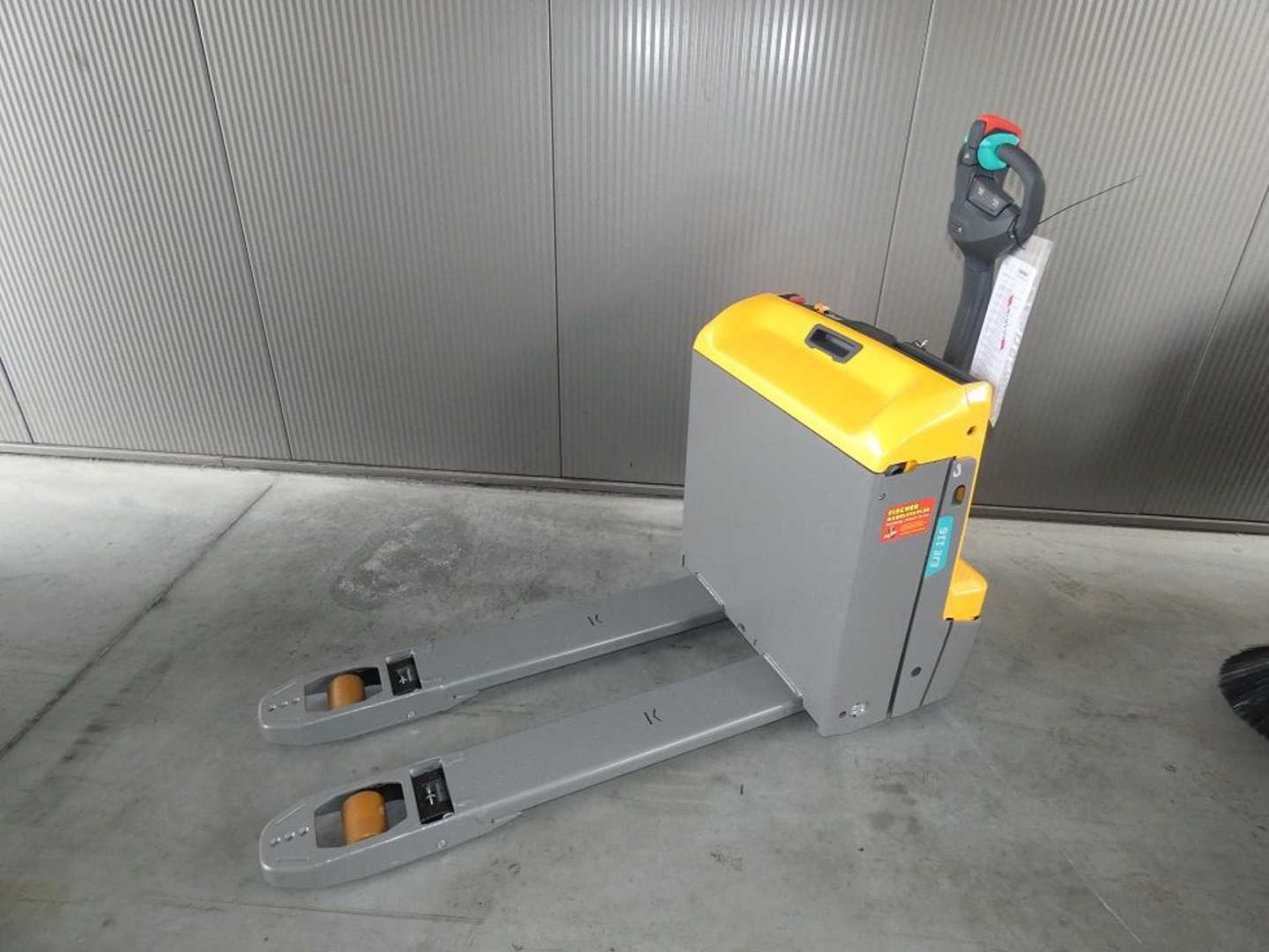 Muletto usato JUNGHEINRICH EJE 116 ELEKTRO HOCHHUBWAGENDEICHSEL (13075998)
