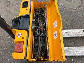 Muletto usato JUNGHEINRICH EJE 116 ELEKTRO NIEDERHUBWAGENDEICHSEL (13072407)