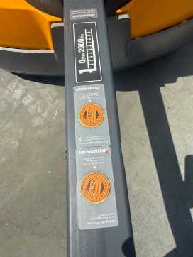 Muletto usato JUNGHEINRICH EJE 220 Baujahr 2016/ Stunden 2045 Ladegerät integriert WEITERE NIEDERHUBWAGENDEICHSEL (13057395)