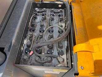 Muletto usato JUNGHEINRICH EKS 110 - 280ZZ ELEKTRO MITTELHUBKOMMISSIONIERER (13058220)