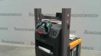 Muletto usato JUNGHEINRICH EKS 110 Li Z 100E ELEKTRO HOCHHUBKOMMISSIONIERER (13030431)