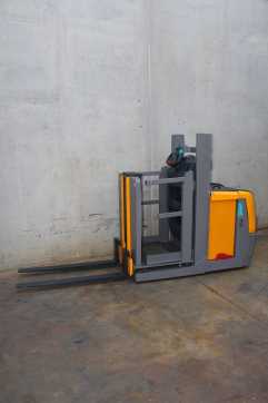 Muletto usato JUNGHEINRICH EKS 110 Z 100E ELEKTRO HOCHHUBKOMMISSIONIERER (13051837)