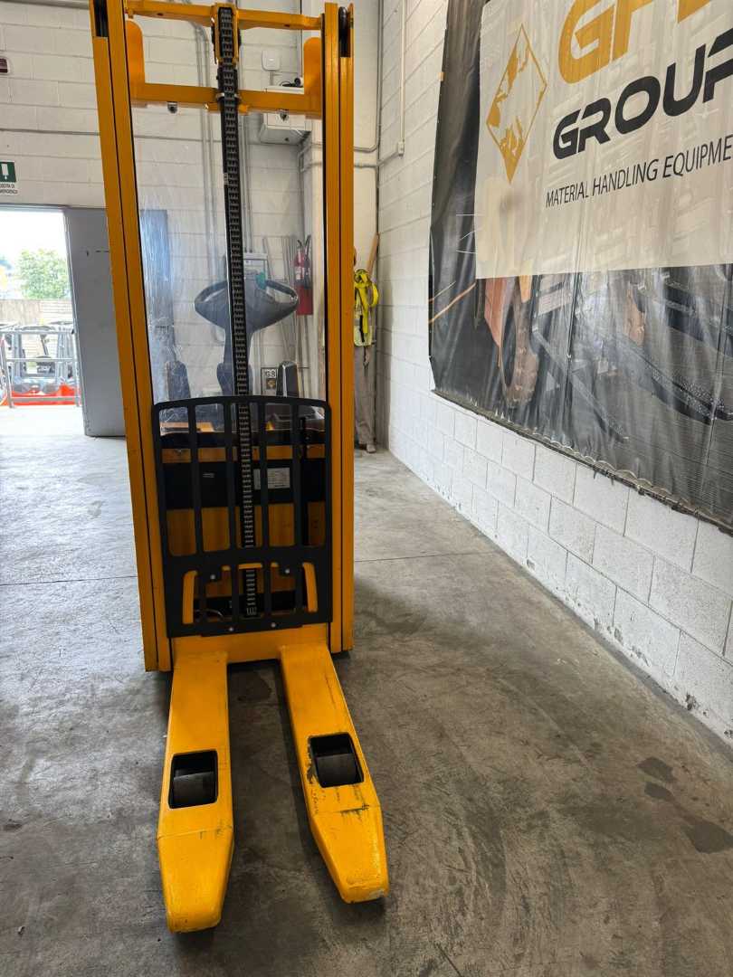 Muletto usato JUNGHEINRICH ERC 212 115 360 ZT ELEKTRO HOCHHUBWAGENDEICHSEL (13059570)