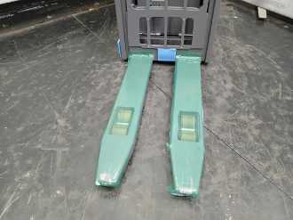 Muletto usato JUNGHEINRICH ERC 214i FP 115 250 ZT ELEKTRO HOCHHUBWAGENFAHRERSTAND (13073213)