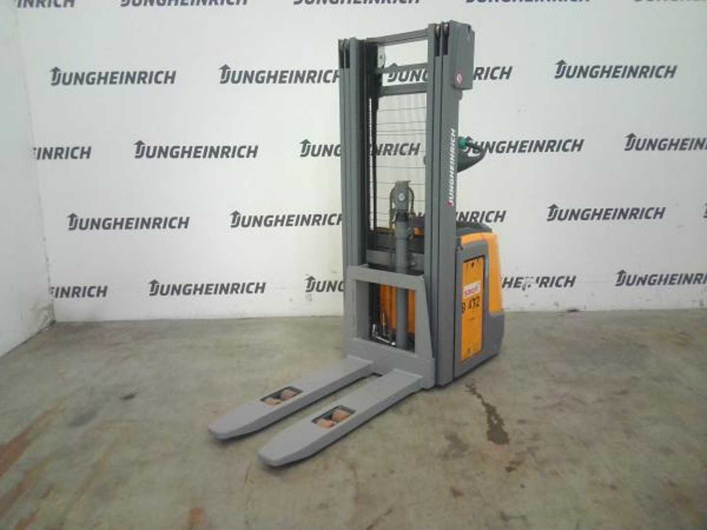 Muletto usato JUNGHEINRICH ERC 220 KP 115-420 DZ ELEKTRO HOCHHUBWAGENFAHRERSTAND (13072915)