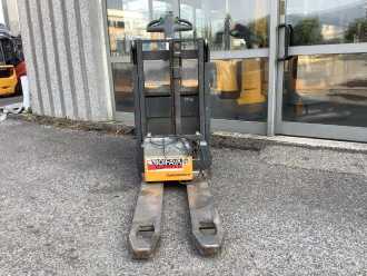 Muletto usato JUNGHEINRICH ERD 220 ELEKTRO HOCHHUBWAGENFAHRERSTAND (12969371)