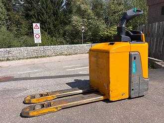Muletto usato JUNGHEINRICH ERE 125 ELEKTRO NIEDERHUBWAGENFAHRERSTAND (13062594)