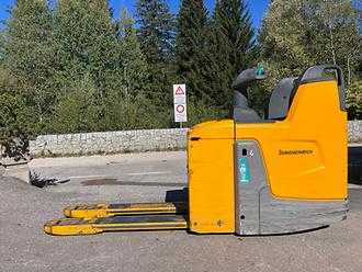 Muletto usato JUNGHEINRICH ERE 225 ELEKTRO NIEDERHUBWAGENFAHRERSTAND (13069118)